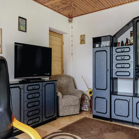 Four Bedroom Holiday In Cerny Dul Сasa de vacaciones Cerna Hora
