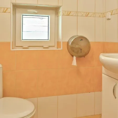 Four Bedroom Holiday In Cerny Dul Cerna Hora